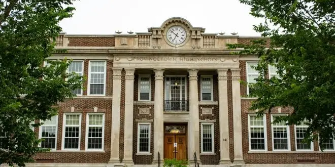 Navigating Public and Private Schools