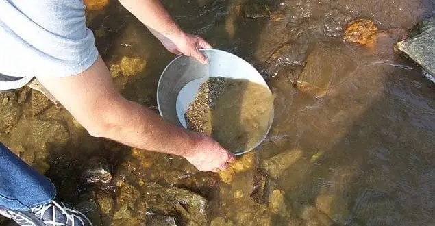 Top U.S. Spots to Pan for Gold