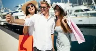 How Millionaires Choose Their Inner Circle